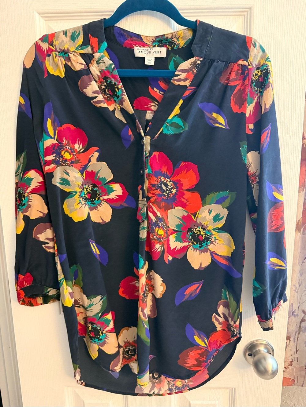 Amour Vert 100% Silk Blouse